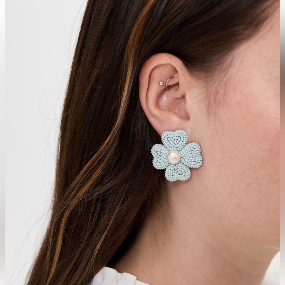 Deepa Gurnani Liora Baby Blue Hand Beaded Flower Drop Earrings Faux Pearl NWT